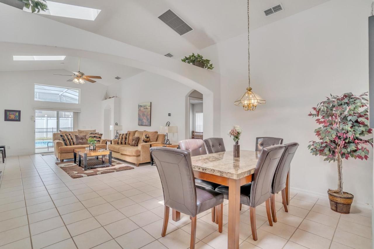 Beautiful Family Vacation Home With Private Pool, Close To Disney! Home Orlando Exteriör bild